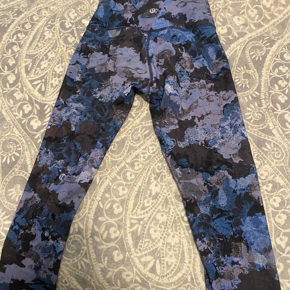 Lululemon Wunder Under Pants leggings blue Camo 7/8 length Gym Athletisure - Picture 3 of 7